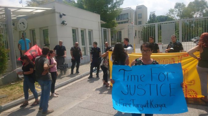 tugut kaya ozgur